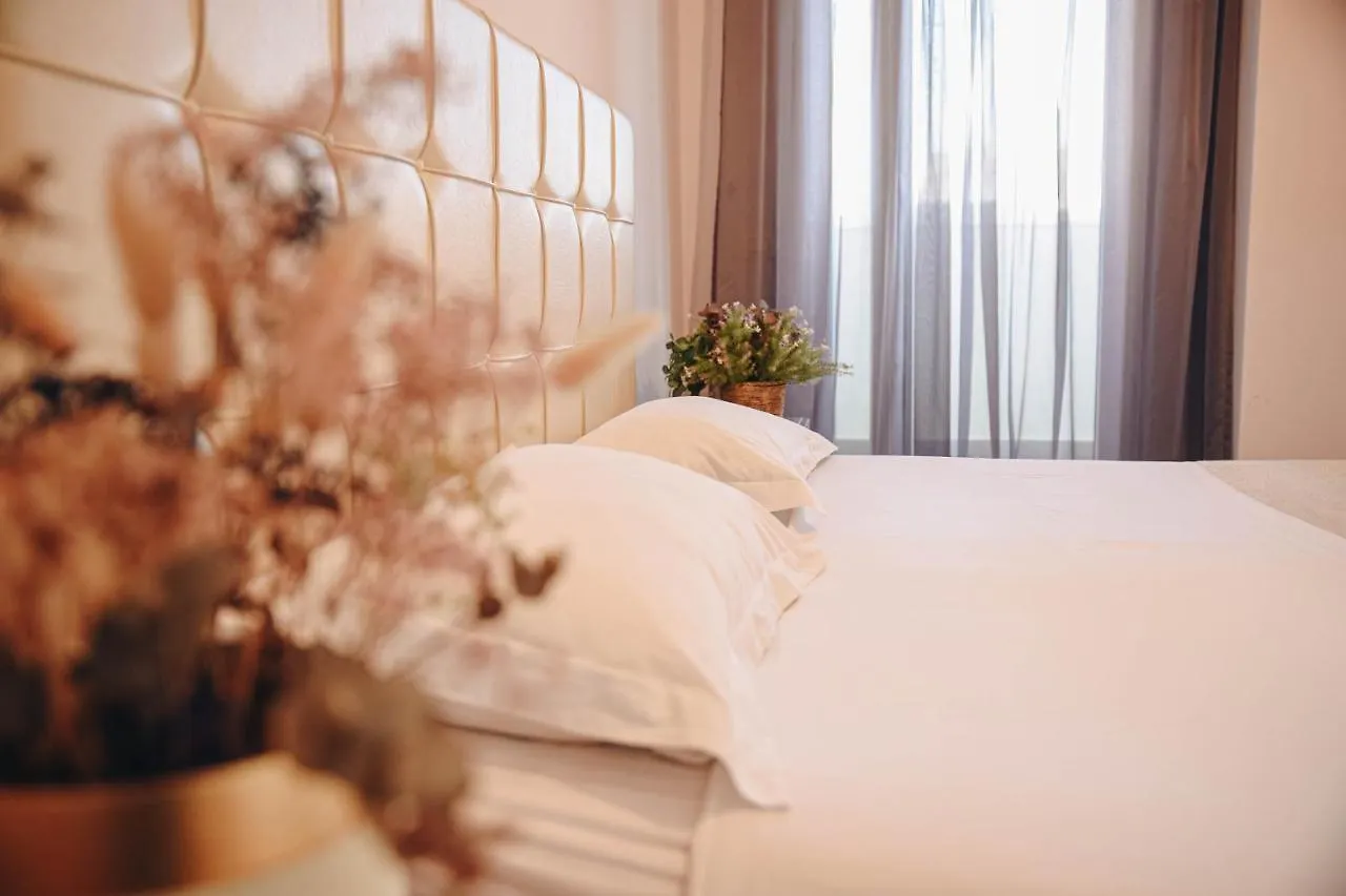 Cozy Rooftop Apartment - Your Home, Away From Home! Tirana Albania